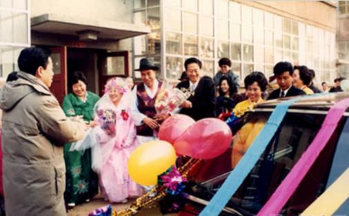 朝鲜族婚俗：朝鲜族特有的礼仪：回婚礼（图）