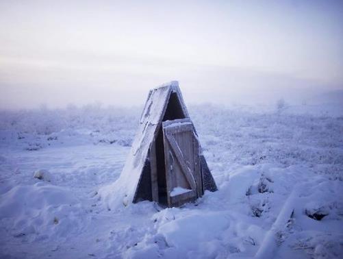 全球最冷的地方：没有人敢在公厕方便，冻死人仅一瞬间