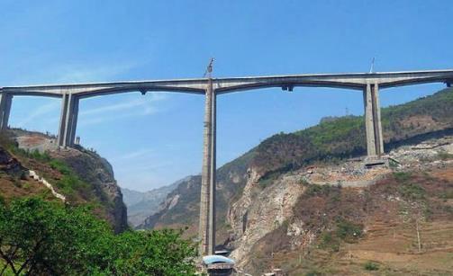 盘点中国桥墩最高的十座大桥，谁才是亚洲第一高墩（图）