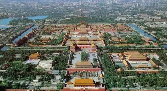 北京故宫的房间据说是9999间半,那半间是怎么来的?（组图）