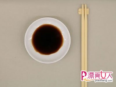 一次性筷子尾部99%人都用错了（组图）