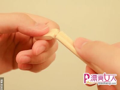 一次性筷子尾部99%人都用错了（组图）