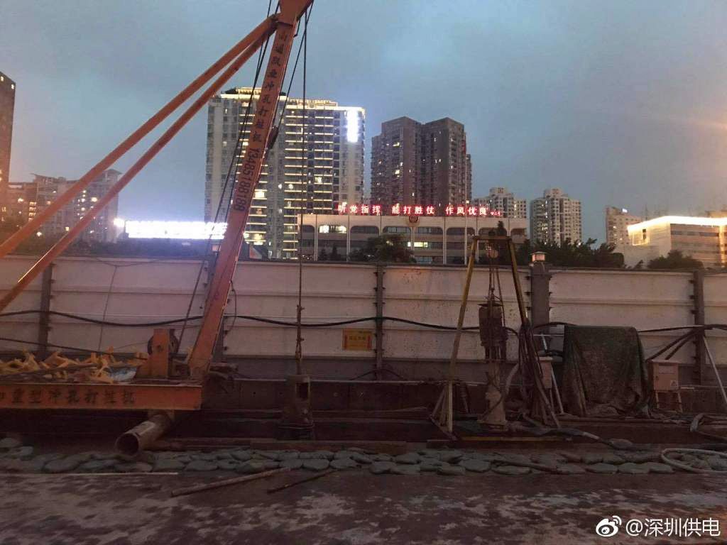 深圳地铁施工,3天挖断7根电缆（图）