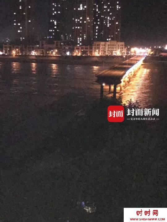 彭山岷江大桥垮塌（图）